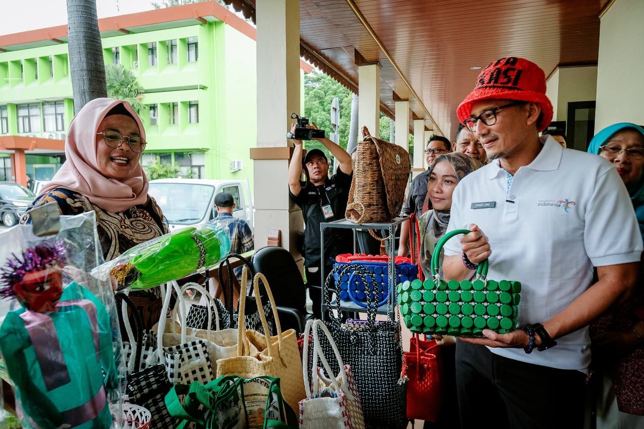 Siaran Pers : Menparekraf Dorong Pelaku UMKM Manfaatkan Potensi MICE Di ...